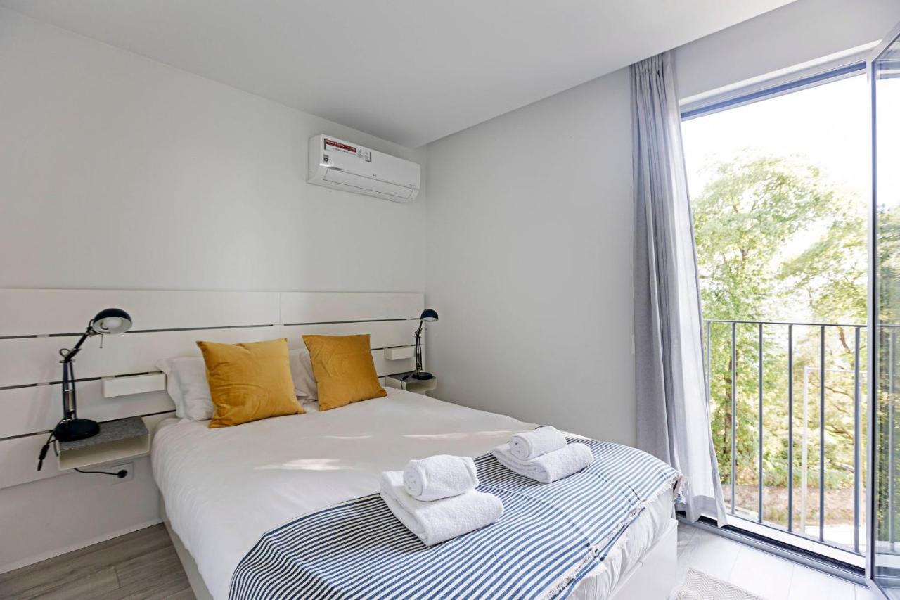Stylish Flat W/ Gym & Parking By Lovelystay Порто Екстериор снимка
